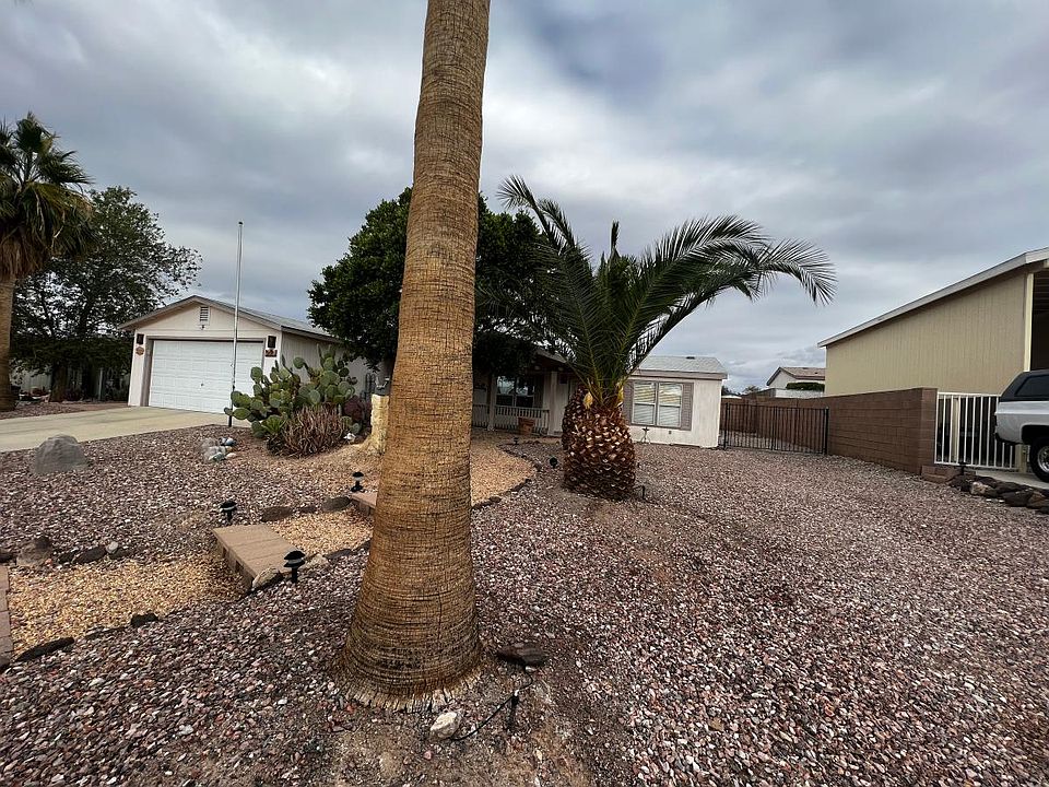 1st image of 2661 E Davida Ave