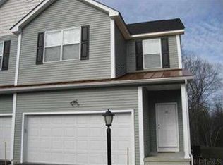 26 Amalia Ln, Rensselaer, NY 12144