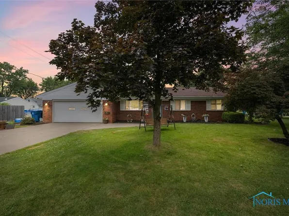 702 N Grove St, Walbridge, OH 43465