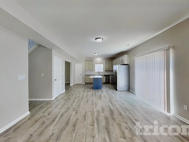 176 Heartwood Hl — Photo 3