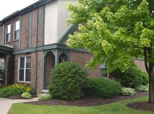 1575 Sandringham Dr, Columbus, OH 43220
