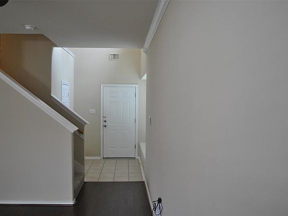 3rd image of 16602 Cairngrove Ln
