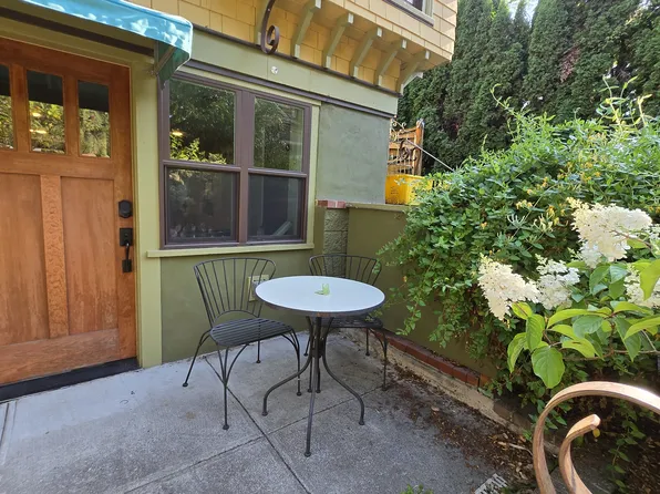 26 NE Prescott St Unit B, Portland, OR 97211