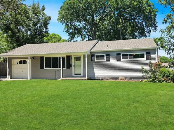 6924 W 72nd Ter, Overland Park, KS 66204