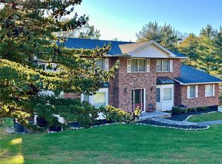 24 W Gate Rd, Suffern, NY 10901