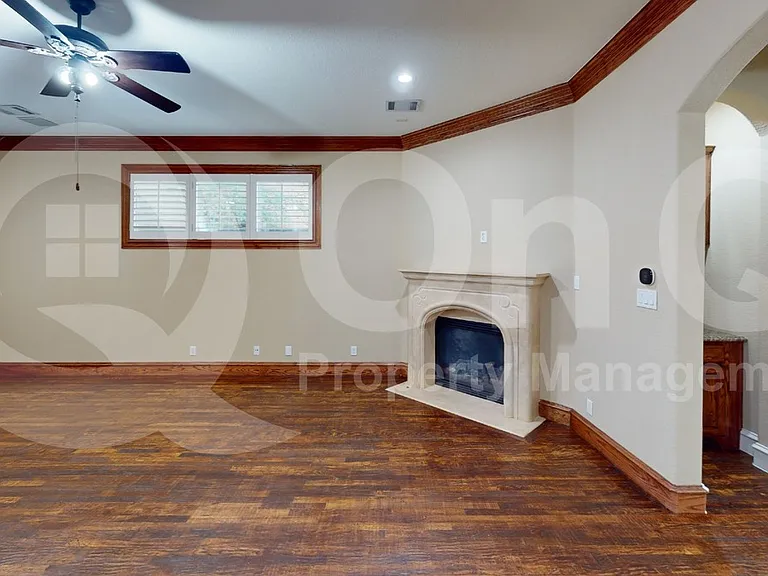 4516 Gilbert Ave — Photo 8
