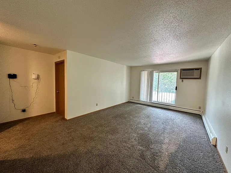 Ashwood Birchwood Apartments — Photo 27