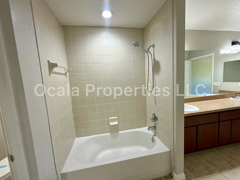 1 Olive Ln — Photo 6