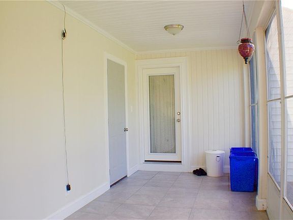 3rd image of 510 Squantum Dr