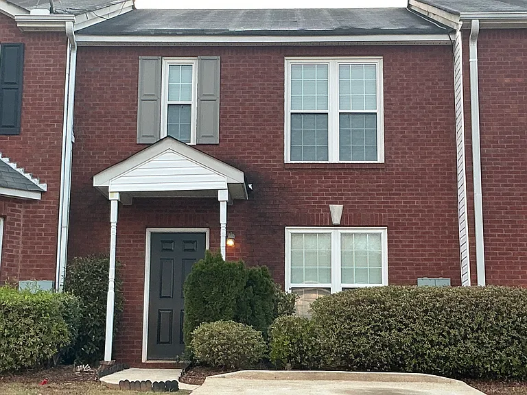 5553 Strathmoor Manor Cir — Photo 3