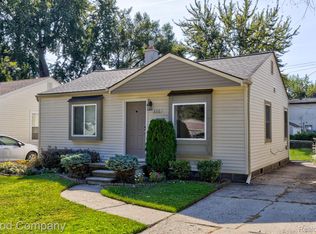 600 E Kalama Ave, Madison Heights, MI 48071