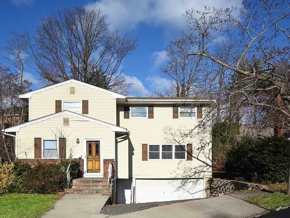 1st image of 25 Edgewood Pl