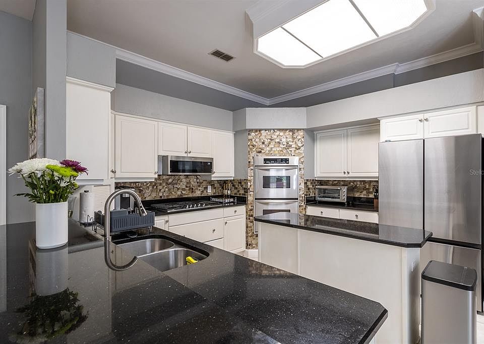 1st image of 5035 NW 76th Ln