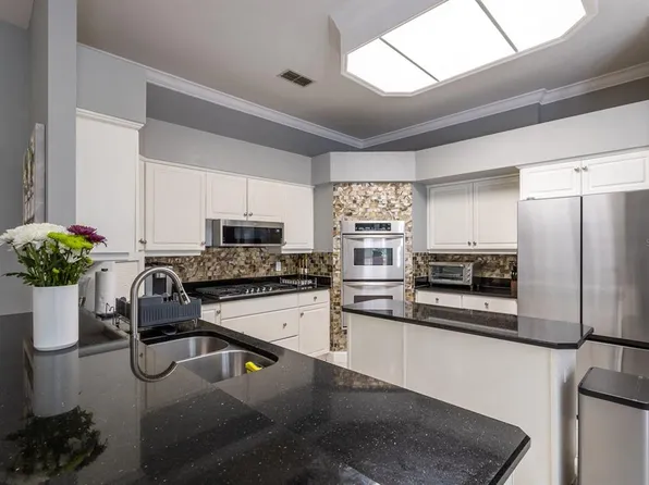 5035 NW 76th Ln, Gainesville, FL 32653