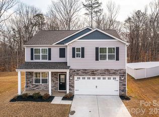 3843 Rosewood Dr, Mount Holly, NC 28120