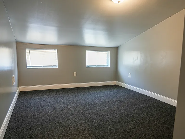 503 Wyeth St — Photo 16