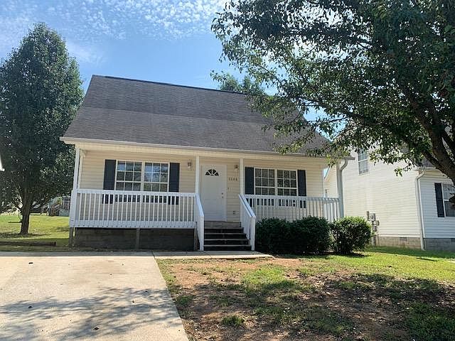 1st image of 3048 Holly Brook Cir NE