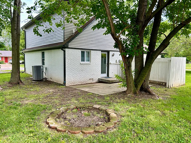 1286 Stonegate Rd — Photo 27