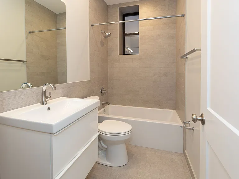 3514 N Wilton Ave #1 — Photo 9