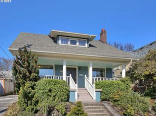 2627 NE Knott St, Portland, OR 97212