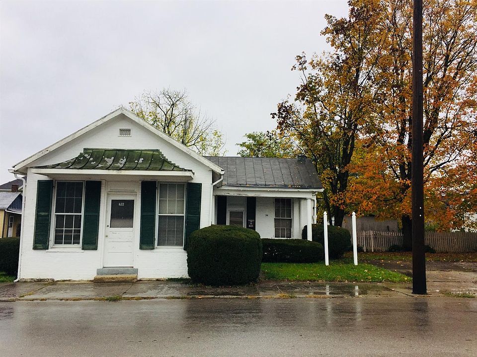 2nd image of 206 E Pleasant St