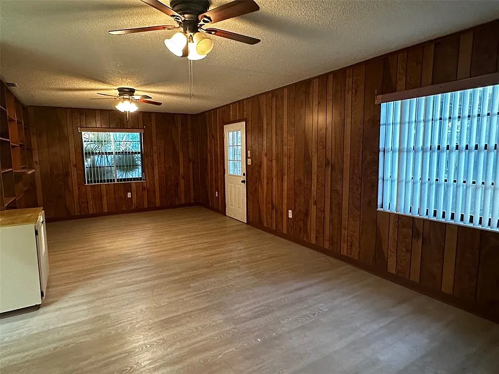 2 bed, 2.0 bath, 1200 sqft, $1,495 — Photo 2