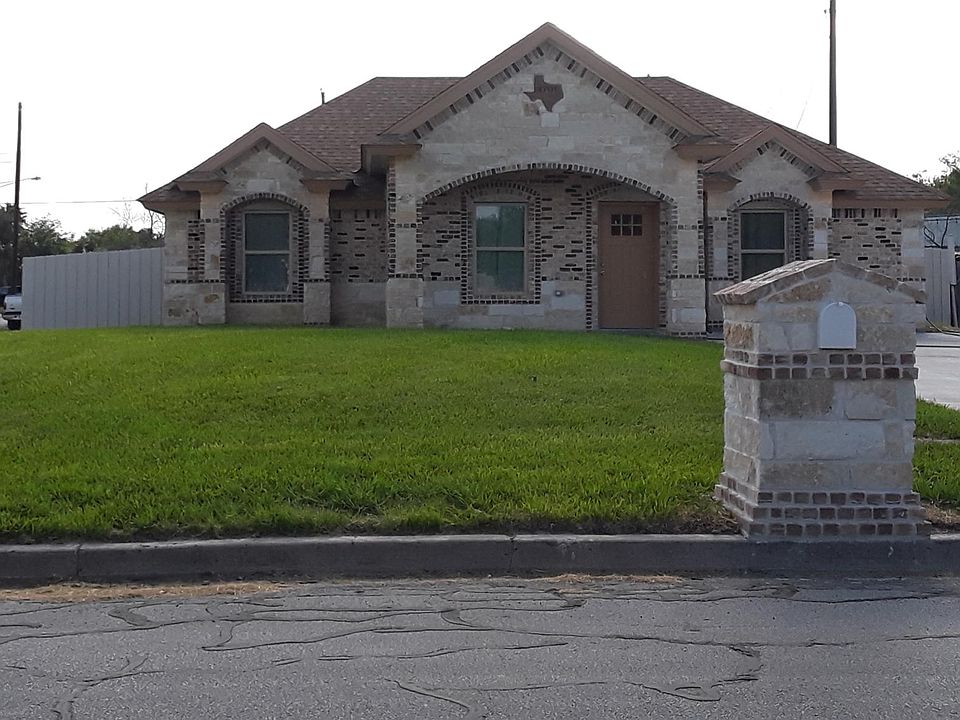 2nd image of 1701 S 1st St