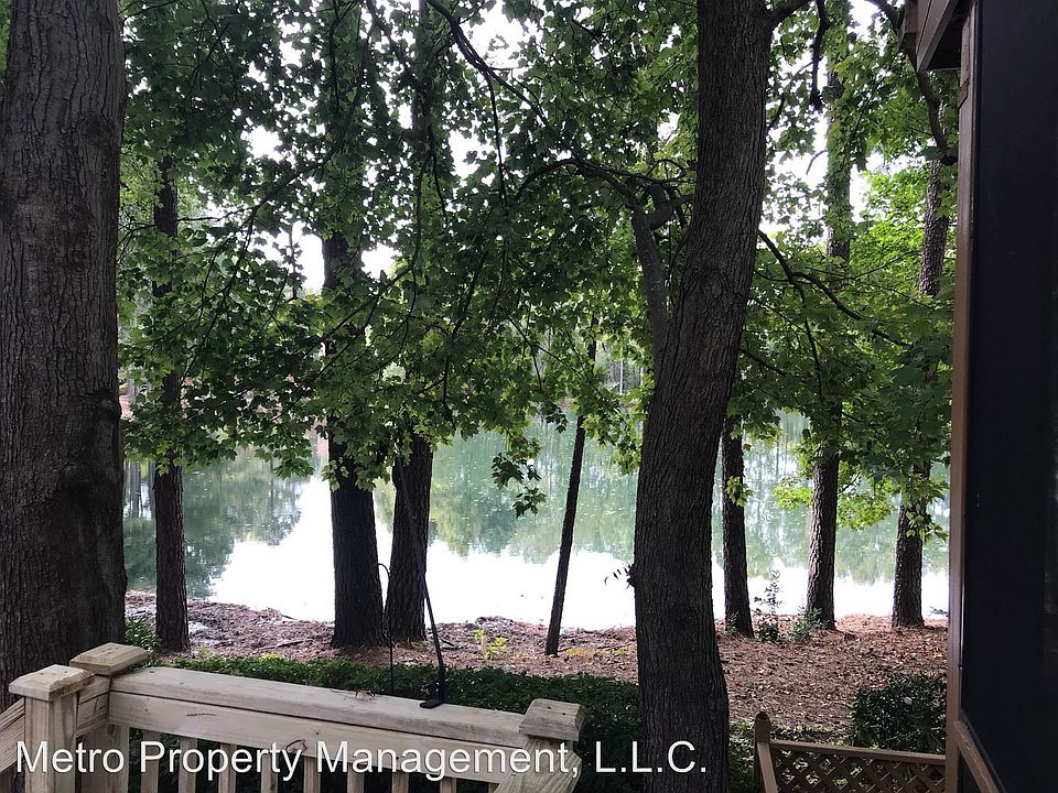2nd image of 7655 Trowbridge Ct
