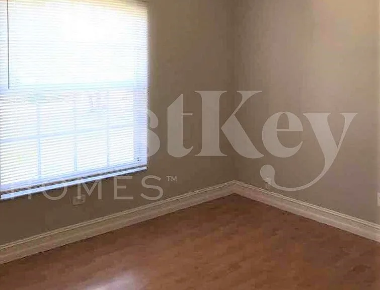 4115 10th St SW — Photo 4