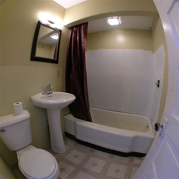 Bathroom 47 X 77
