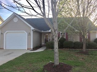 6205 Black Willow Dr, Greensboro, NC 27405