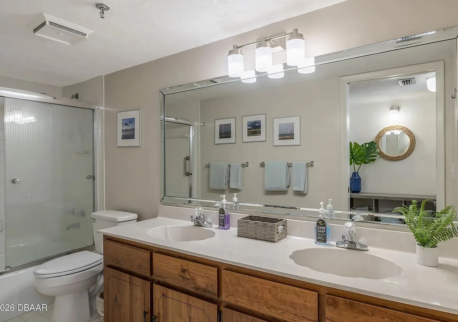 2 Bedroom 2 Bathroom Oceanfront condo in Ormond Beach — Photo 2