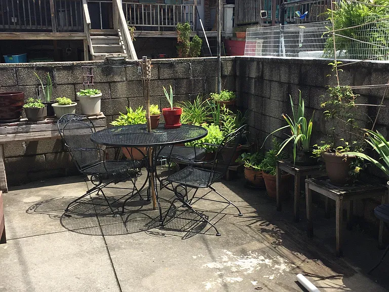 629 S Linwood Ave — Photo 10