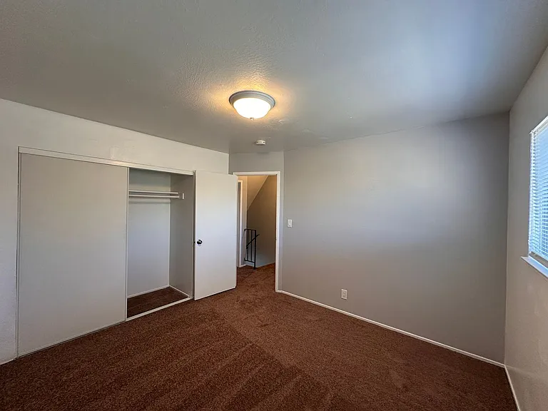 4065 Lyon Ave — Photo 7