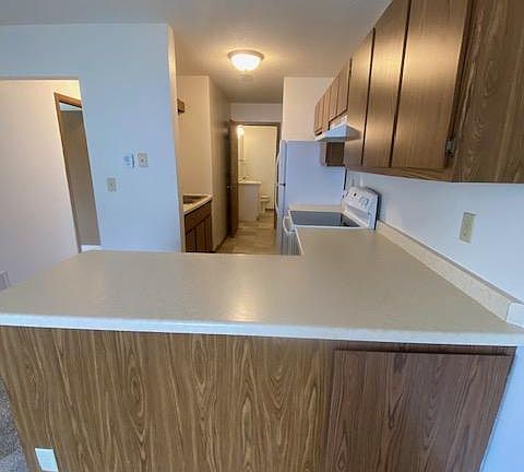 2nd image of 8340 S Yorkshire Dr #204