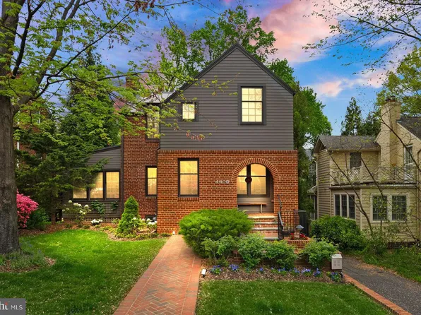 4409 17th St N, Arlington, VA 22207