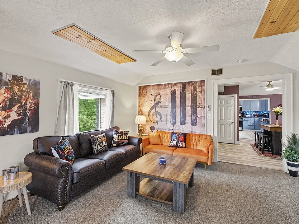 700 Broadway Ave NW #2