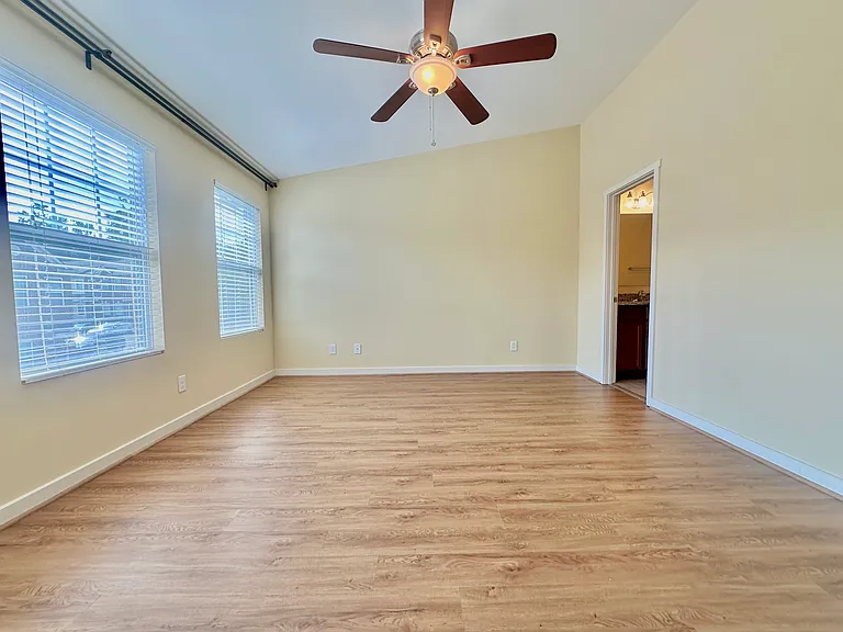 12754 Livengood Ln — Photo 19