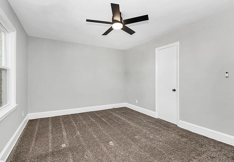 3503 Meredith Ave — Photo 10