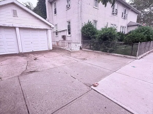 1612 East 23rd Street image 1 of 6