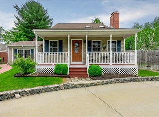 21 Pleasant View Ave, Smithfield, RI 02828