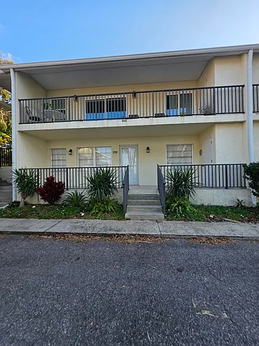 656 W Osceola St Photo 1