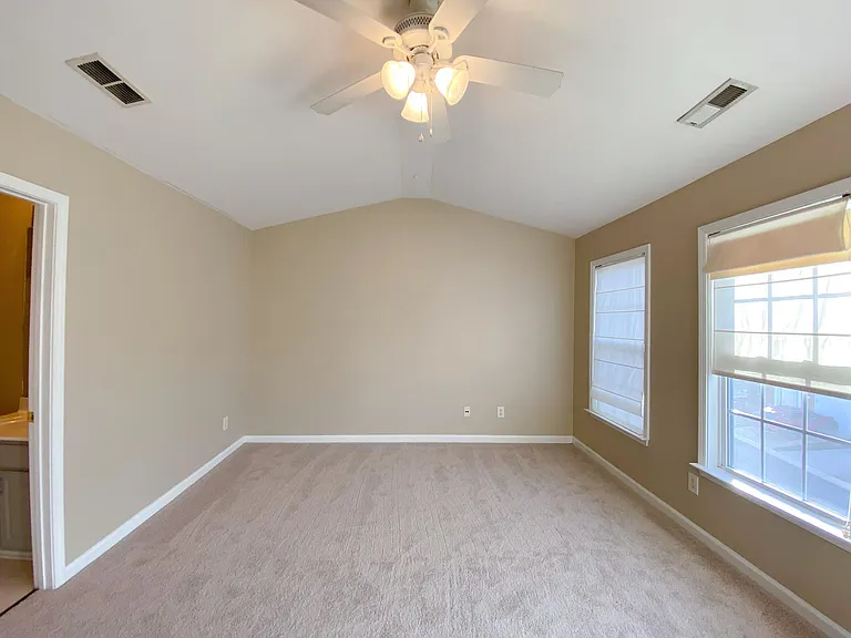 7006 Valerie Anne Dr — Photo 32