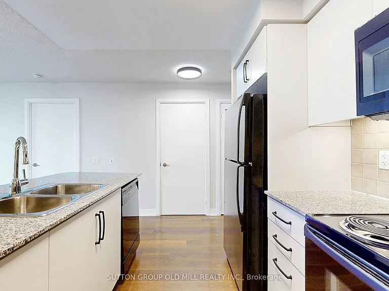 35 Viking Ln #842 — Photo 13