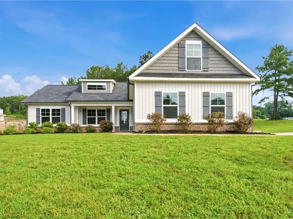 95 Savoy Park Dr, Covington, GA 30014