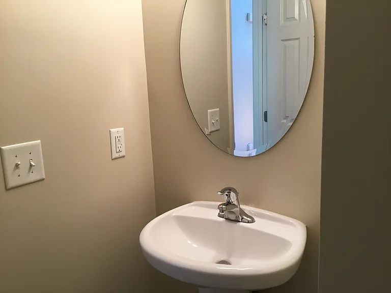 615 Upwey Ct — Photo 7