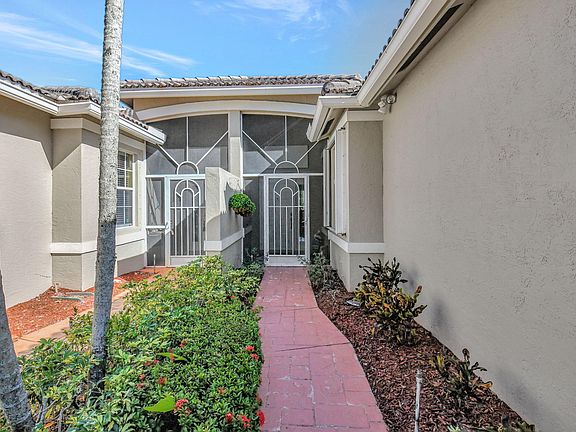 2nd image of 10581 Royal Caribbean Cir