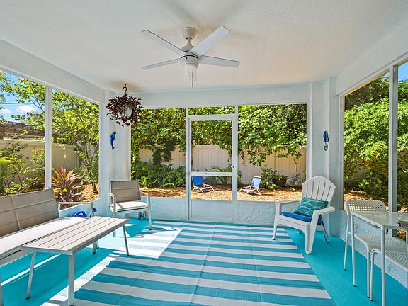 3rd image of 2579 Alicia Ln