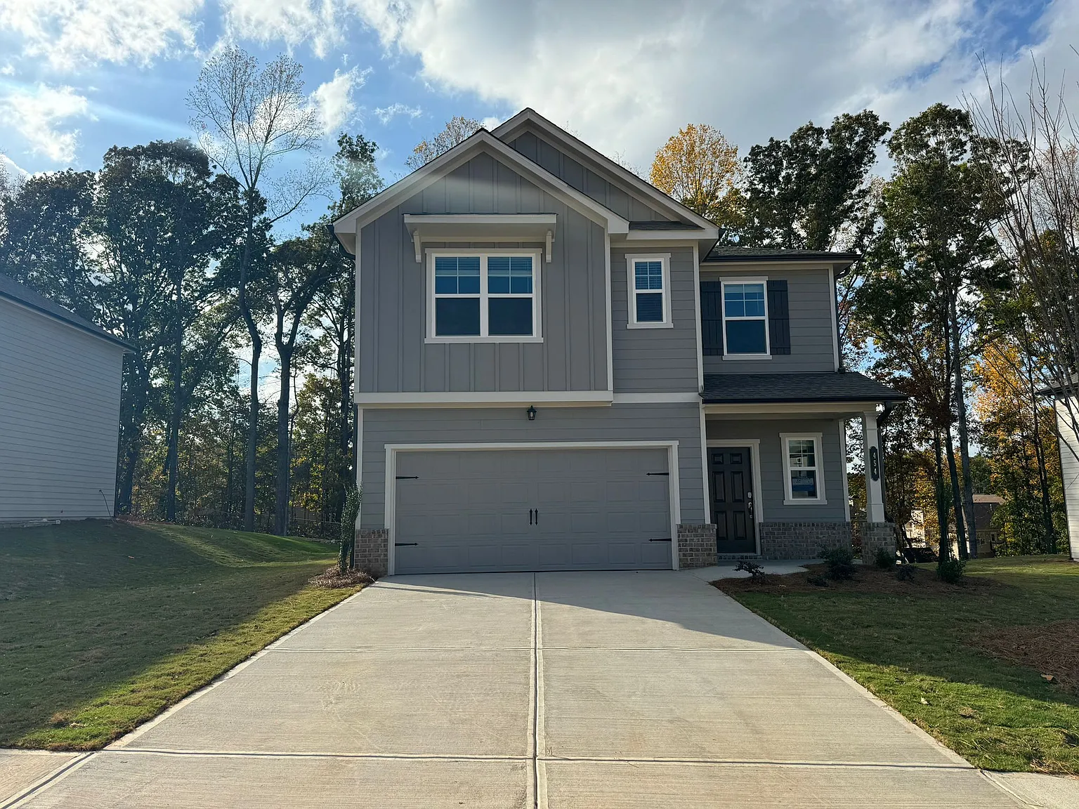 5 bed, 2177 sqft, $2,600 — Photo 1