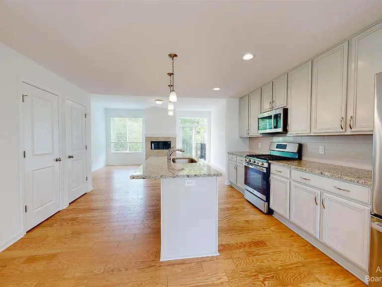 2741 Bristol Ridge Dr — Photo 4